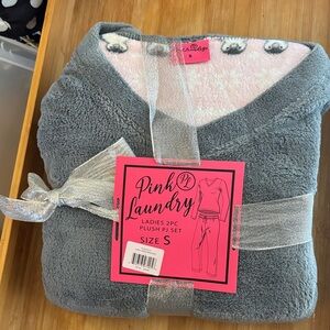 Laundry By Shelli Segal Gray Plush Pajama Set